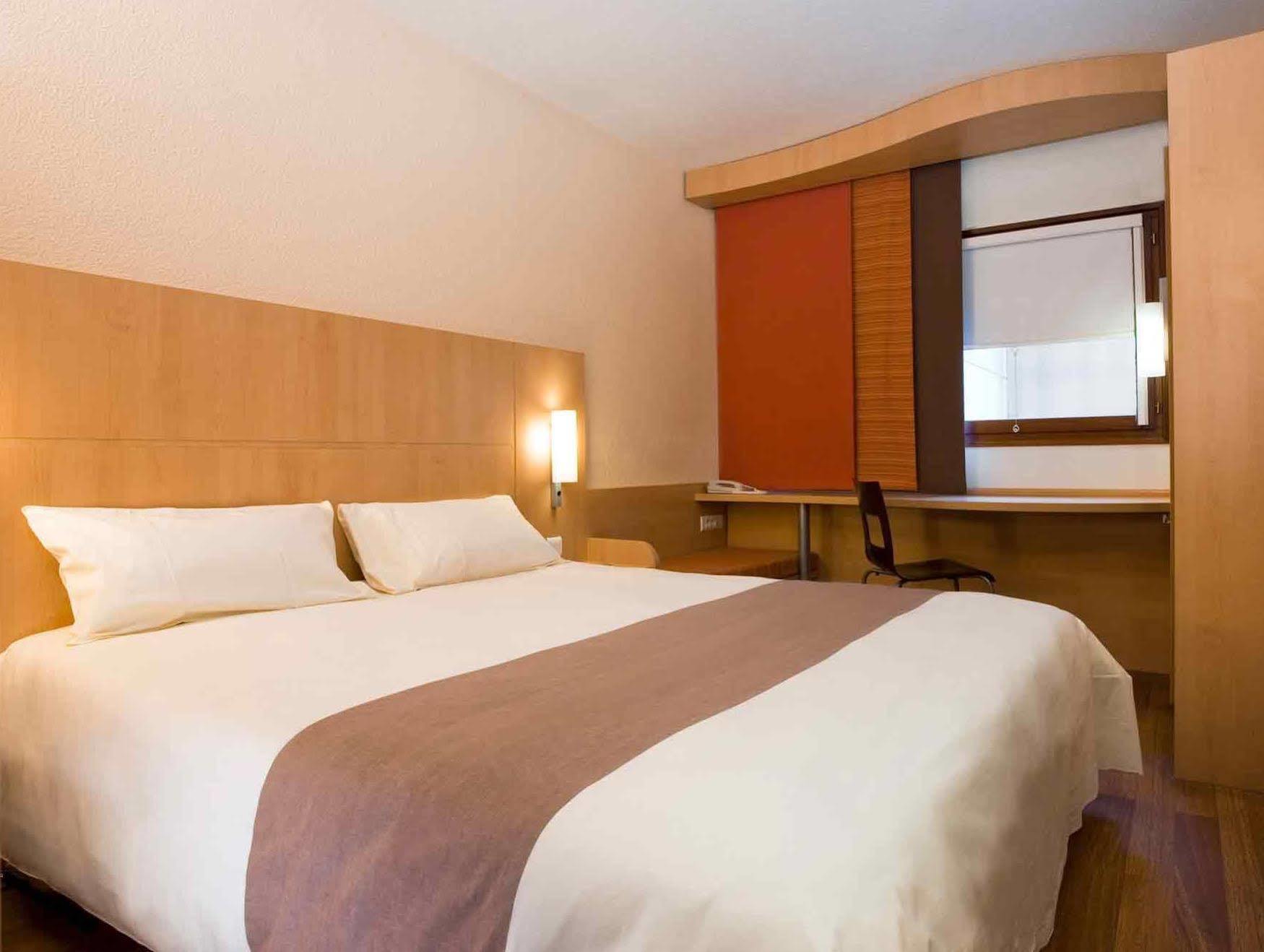 Ibis Baar Zug Exterior photo
